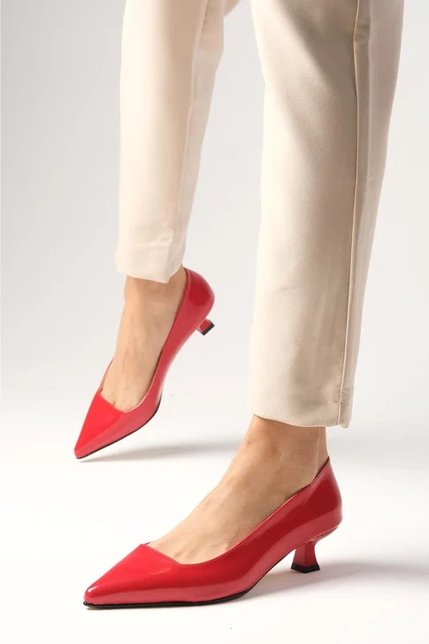 Simple kitten heels