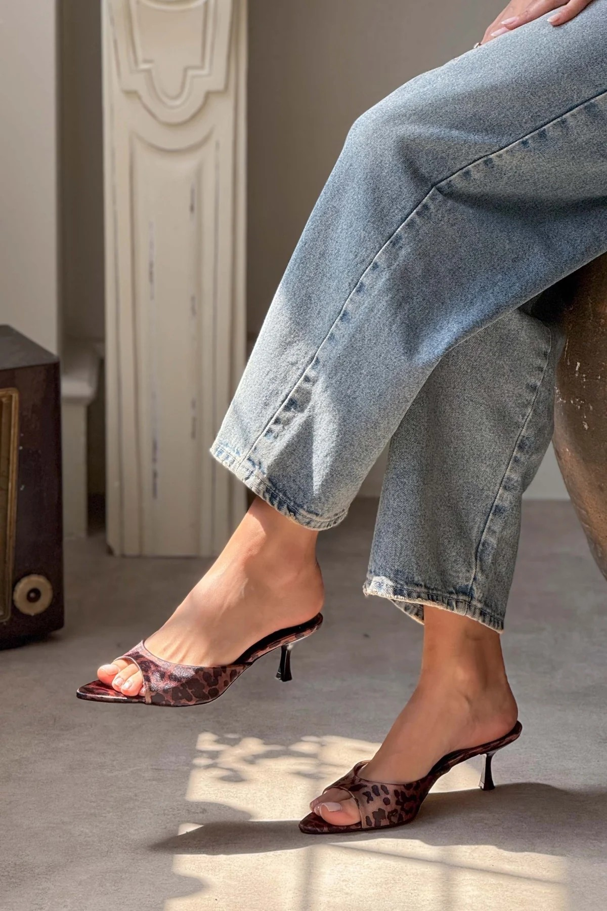 Prona low heels mules