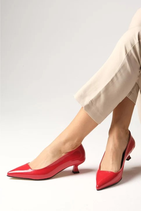 Simple kitten heels