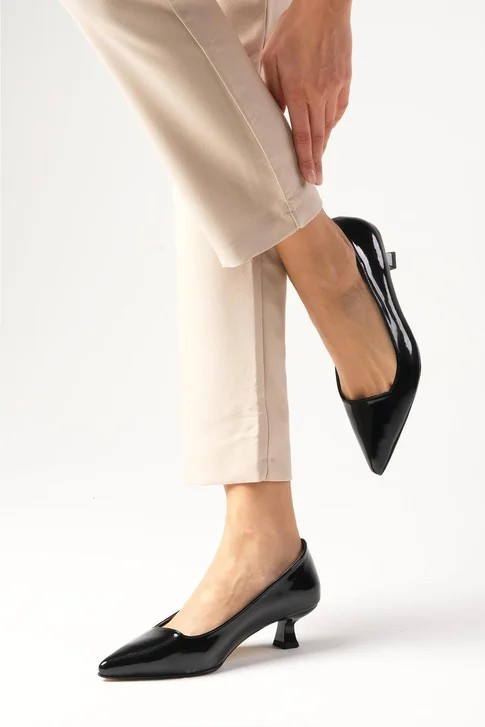 Simple kitten heels