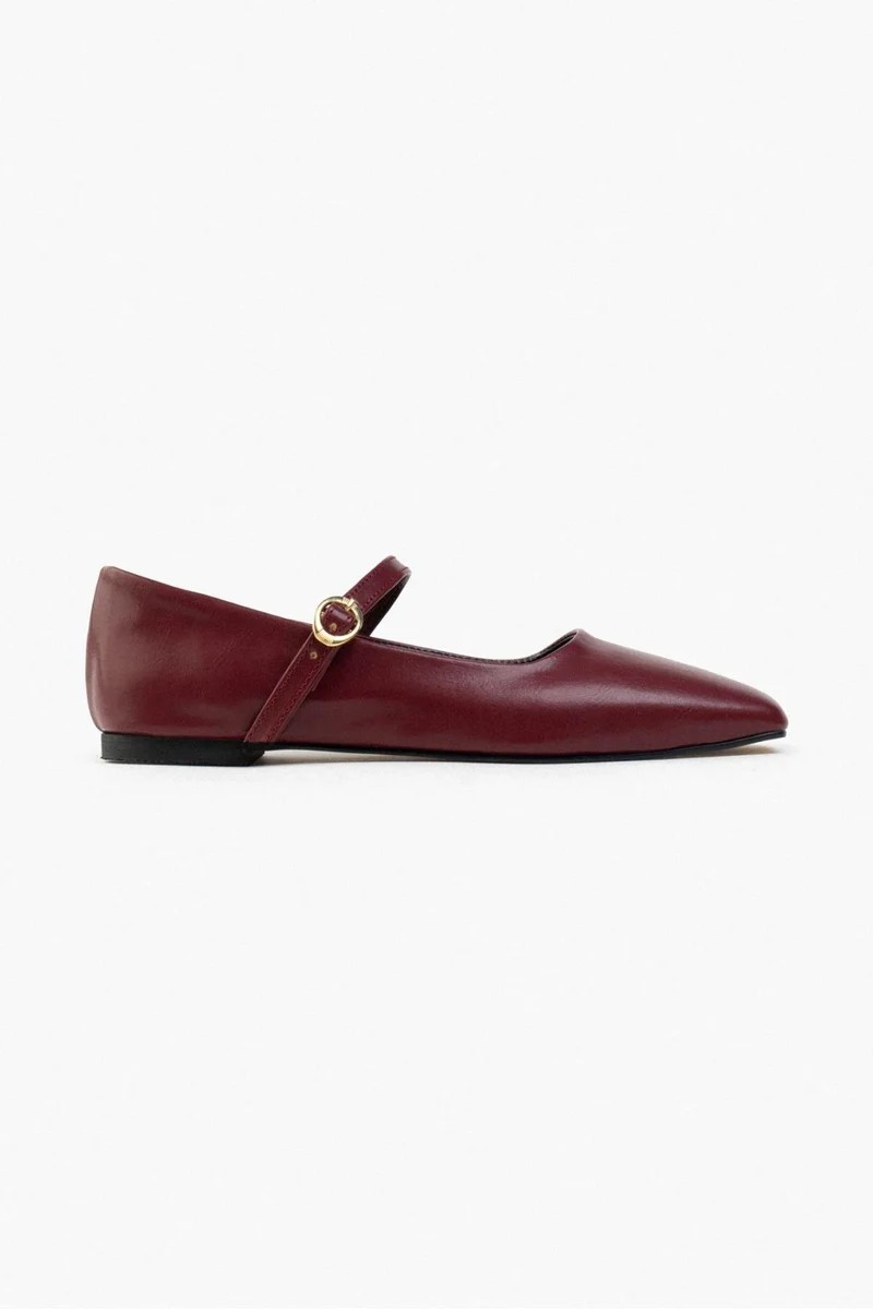Oval ballet Flats