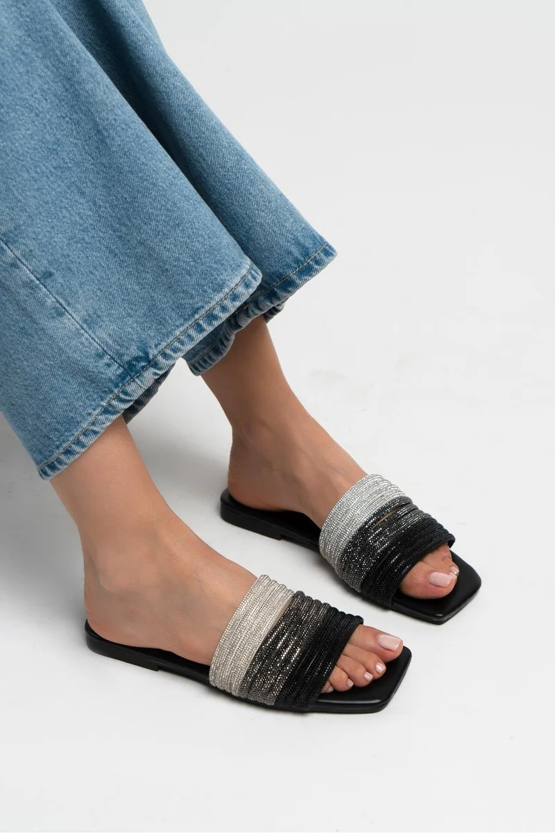 R F 001 Summer Flats