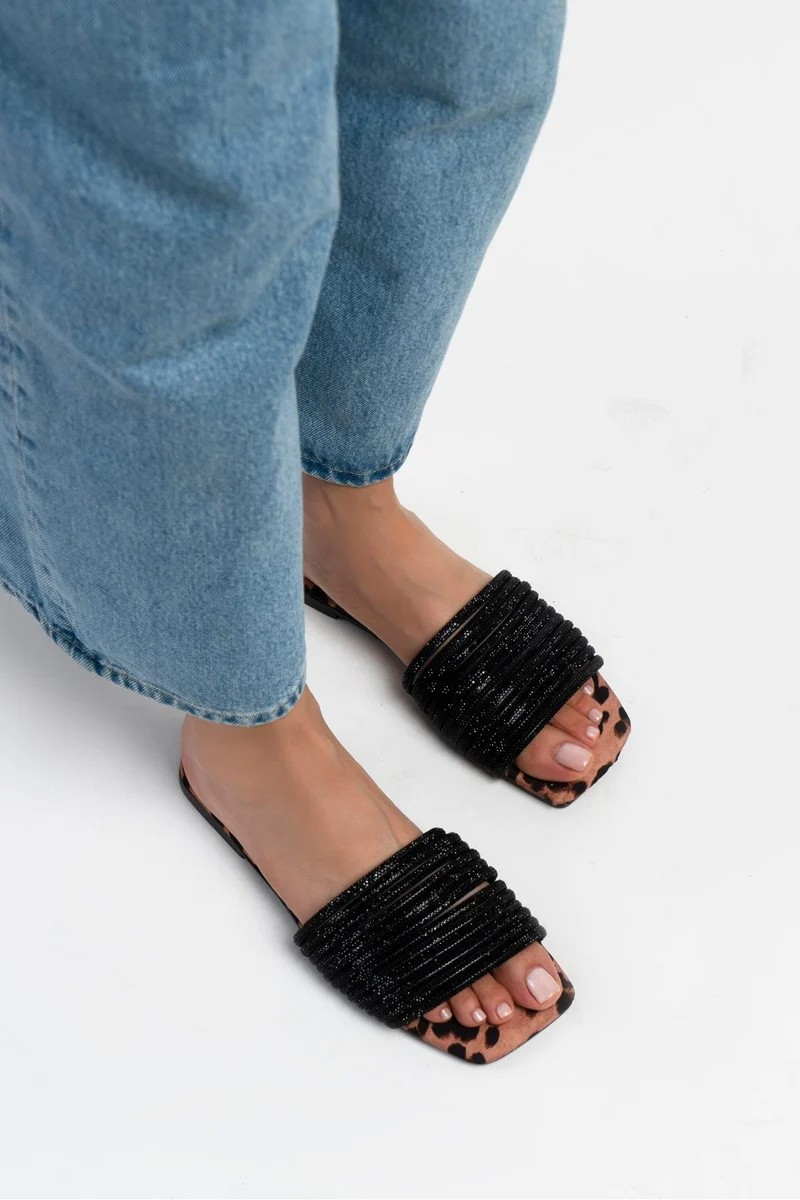 R F 001 Summer Flats