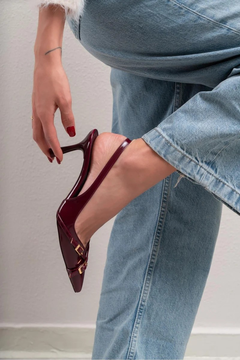 Vertiguo slingback Heels