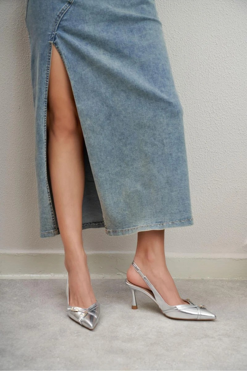 Vertiguo slingback Heels