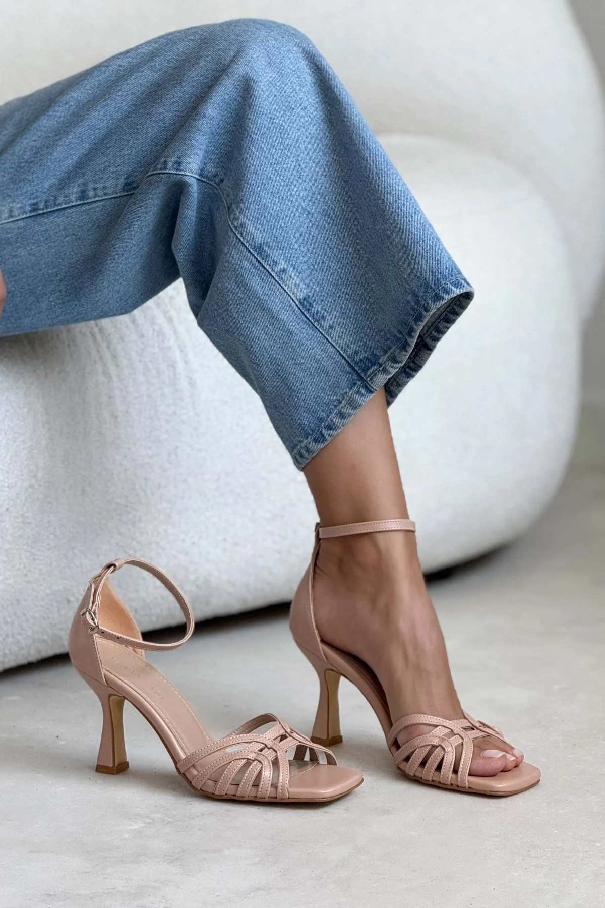 Yosa Heeled Sandals