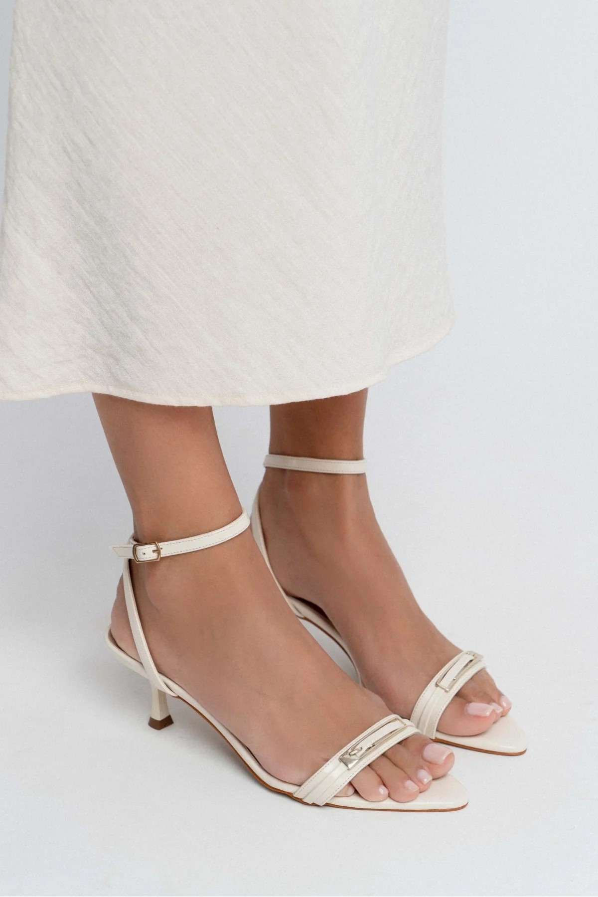 Qawe Sandals