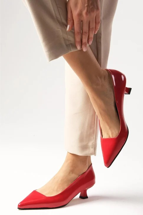 Simple kitten heels