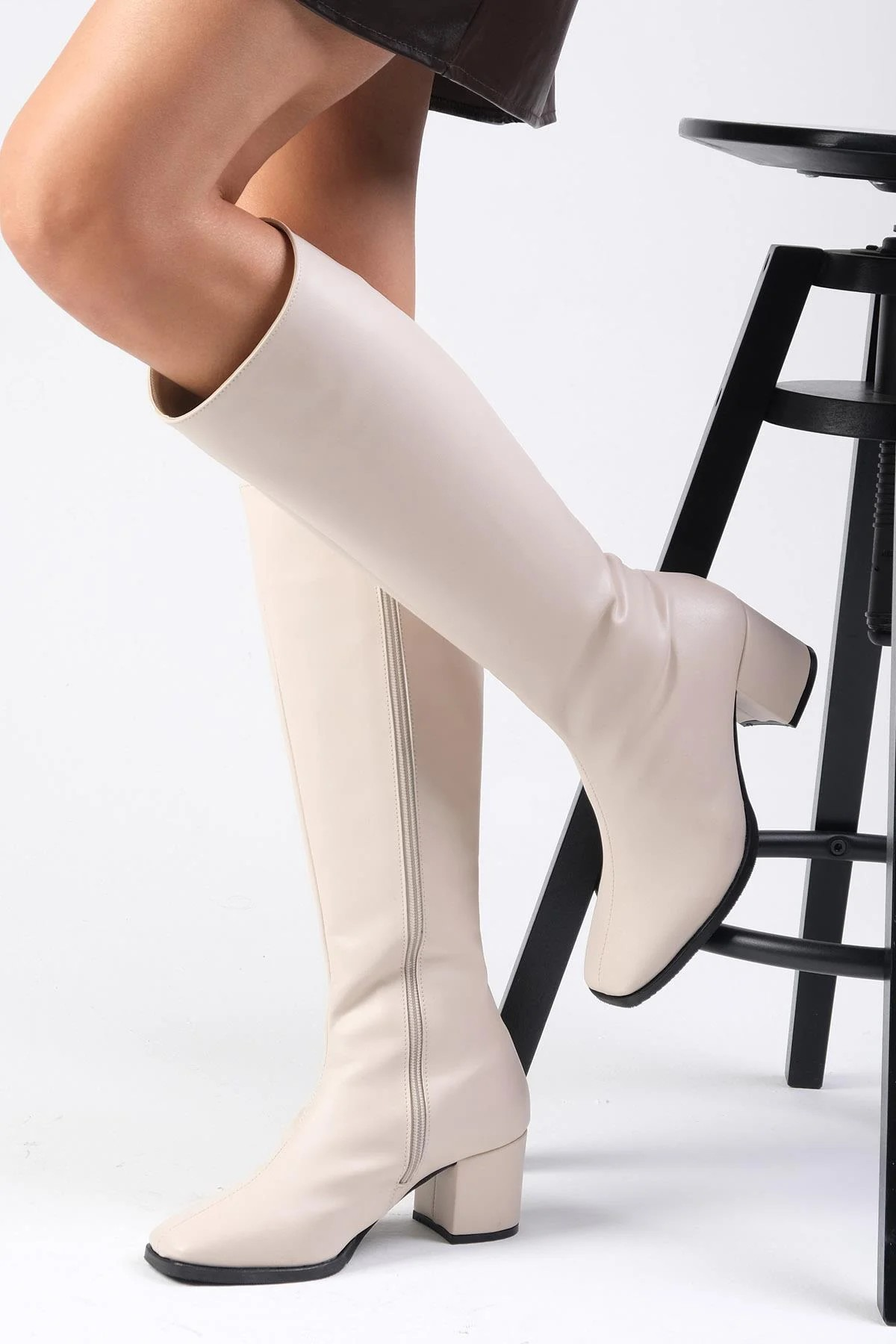 Mio Block Heel Knee Boots