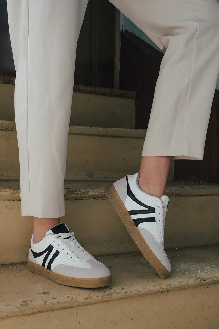 Samo Sneakers