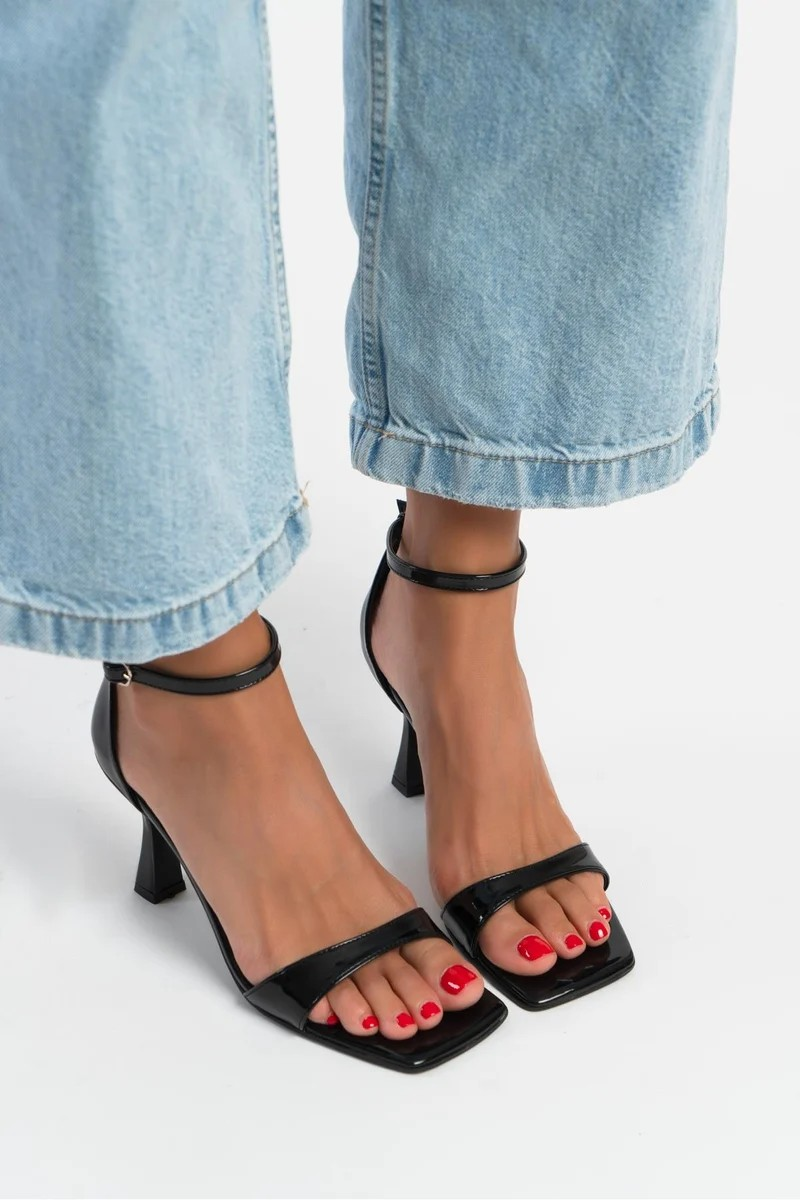 Bant Heelded Sandals - Printed