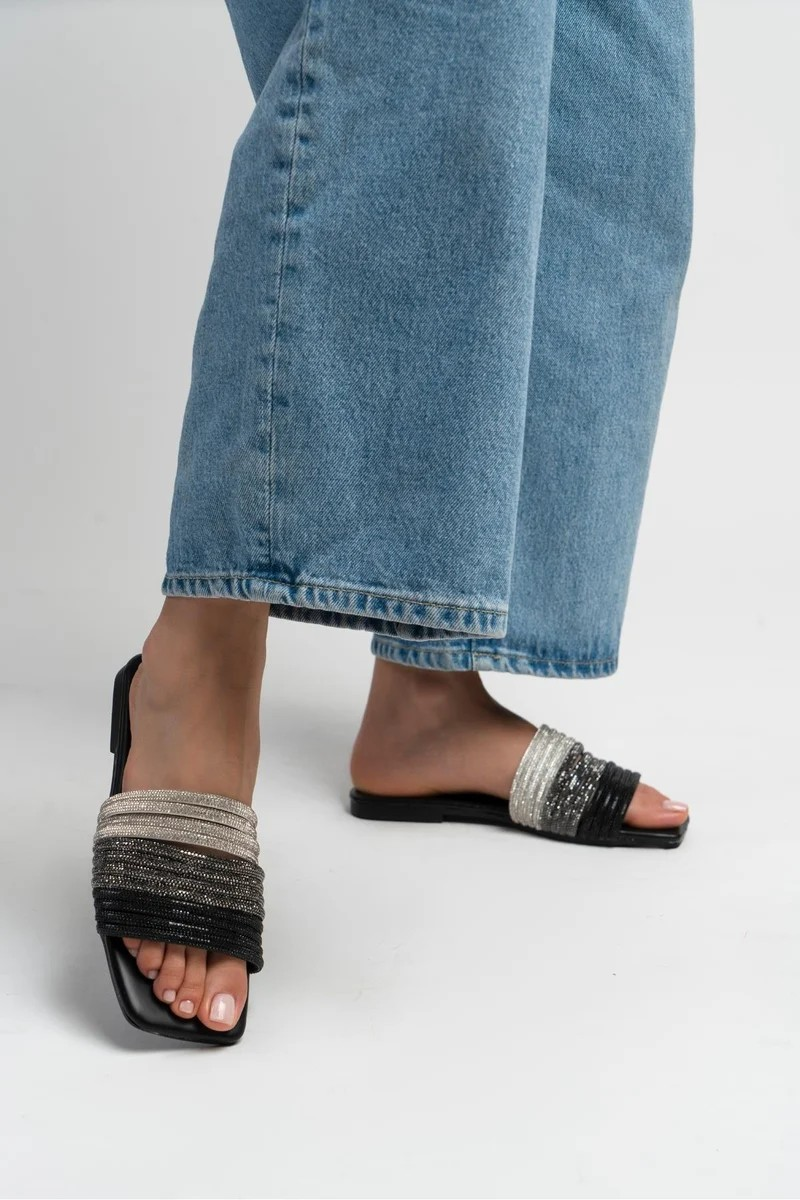 R F 001 Summer Flats