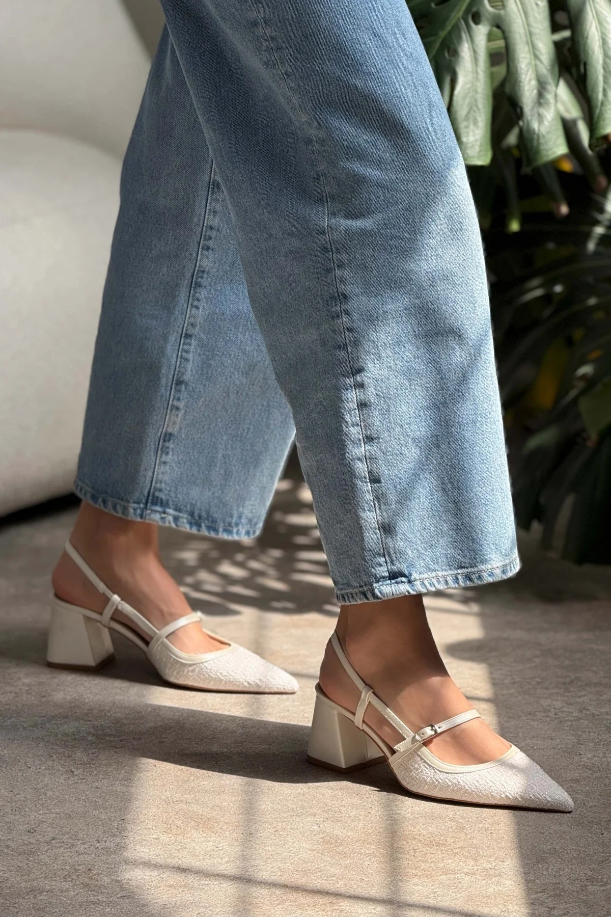 Seza Sling Back Heels - Straw