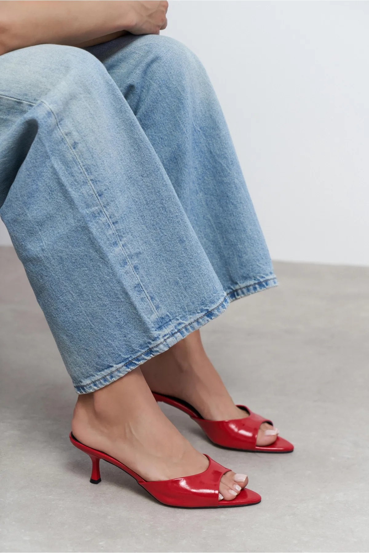 Prona low heels mules