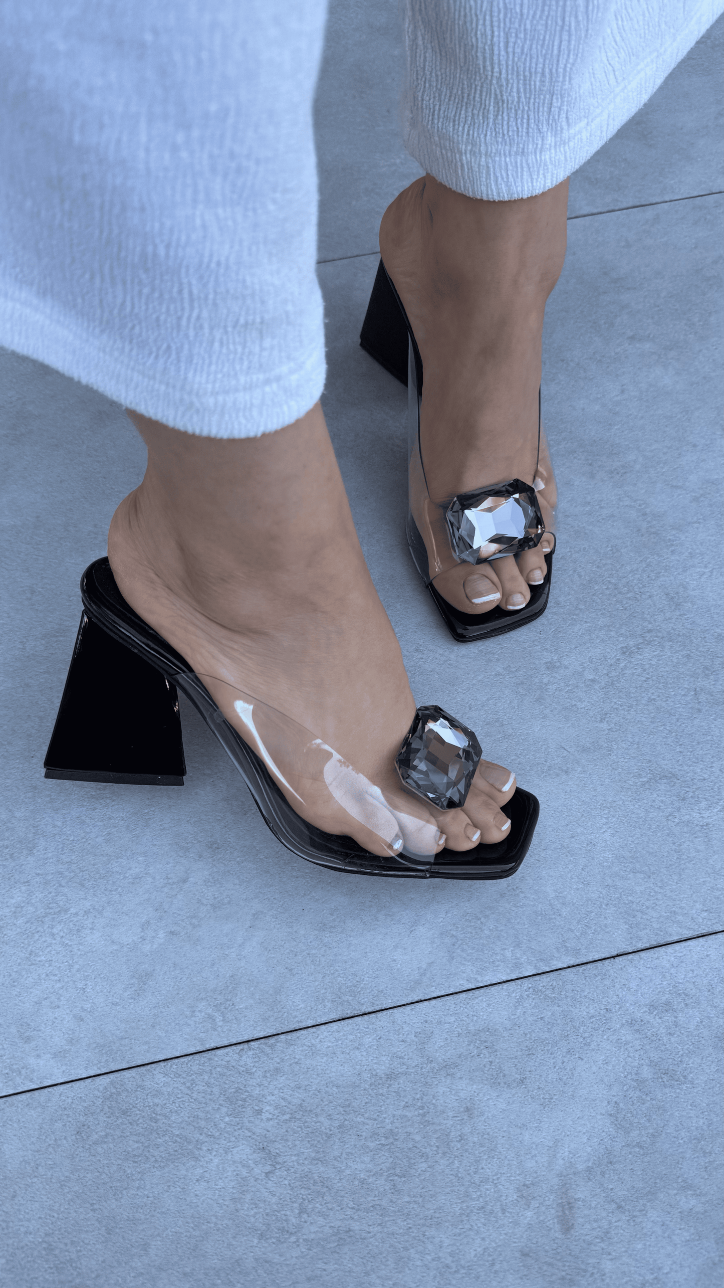 Diamond Pyramid Heels !