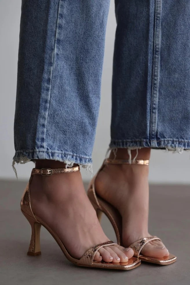 Bant Heelded Sandals - Printed