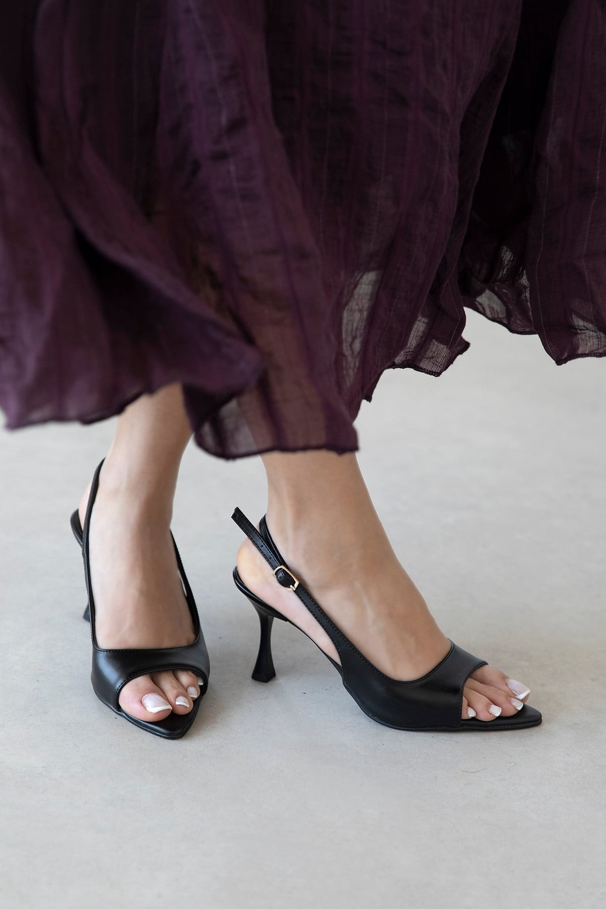 Viana Sandals