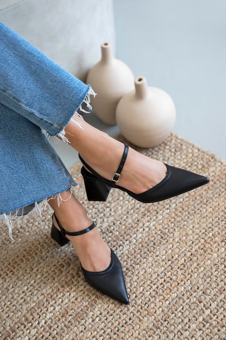 Maya Heeled Slingback