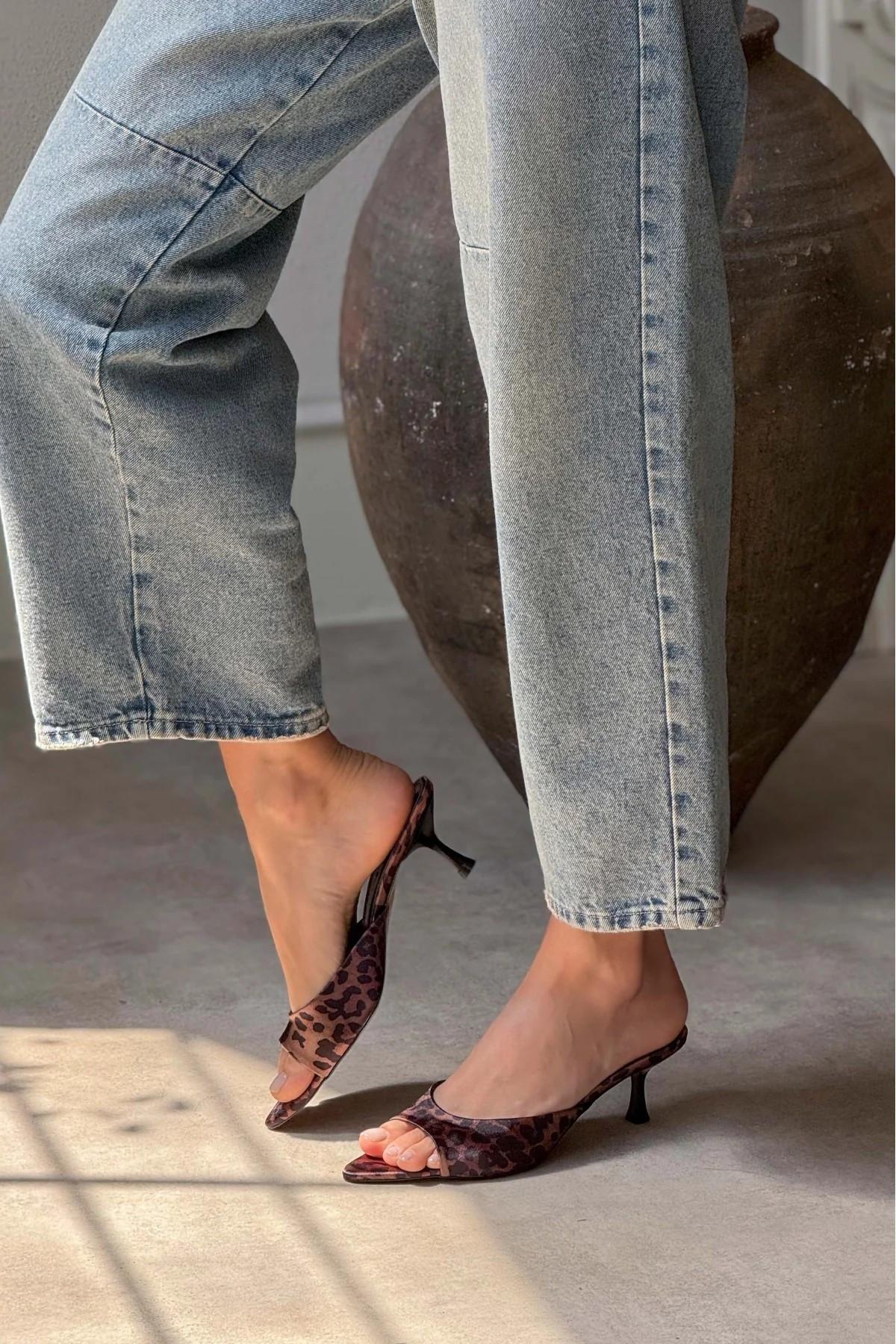 Prona low heels mules