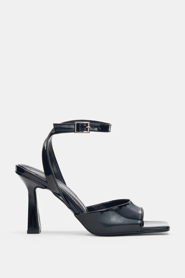 Lavane Sandals