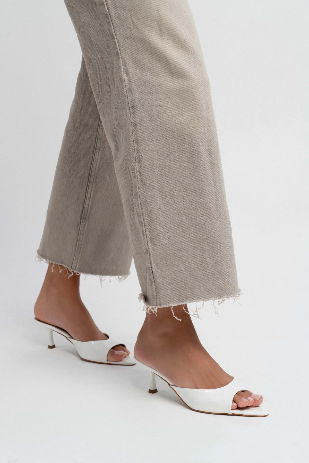 Prona low heels mules