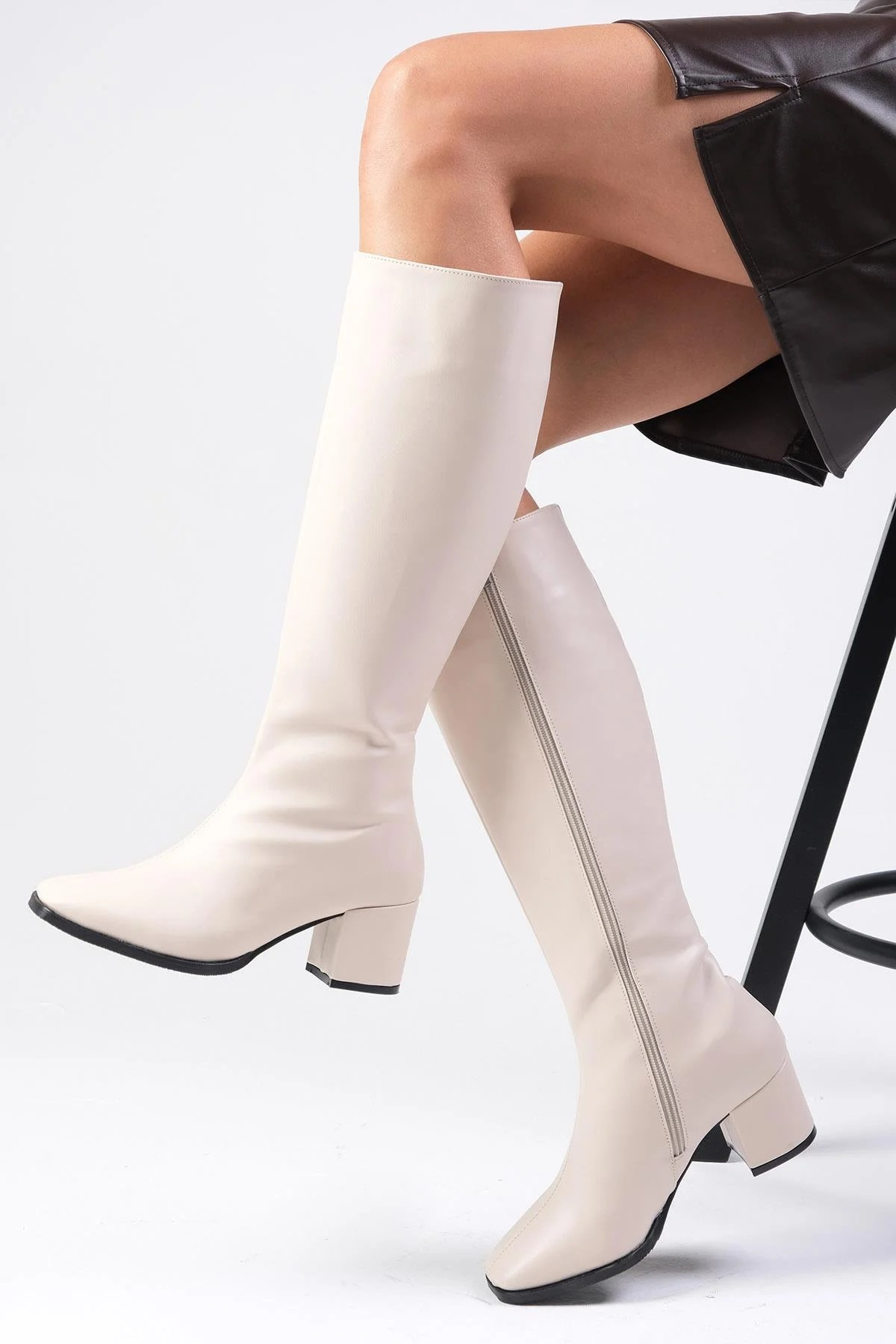 Mio Block Heel Knee Boots