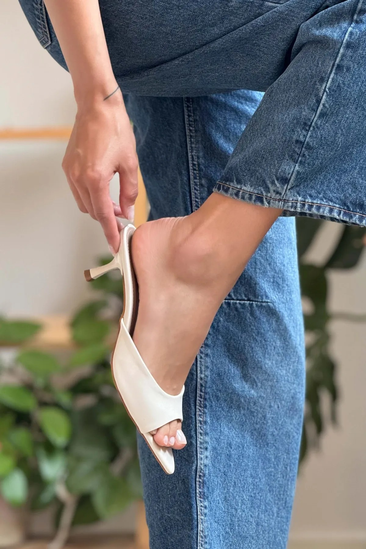 Prona low heels mules