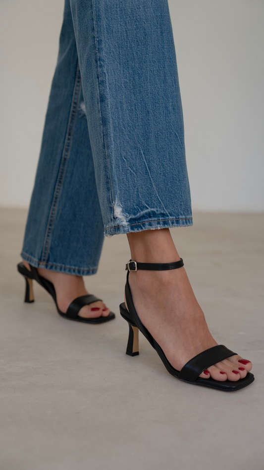 Waya Heeled Sandals