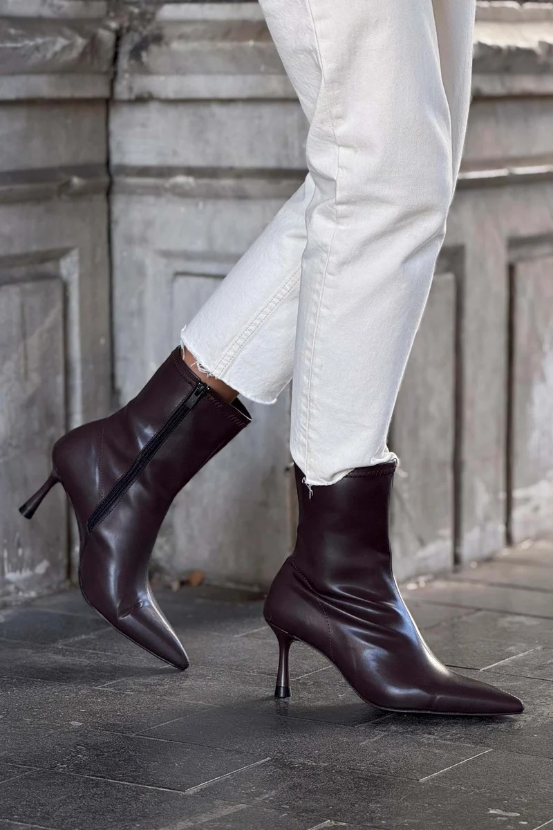 Orca Pointed Heels Boots